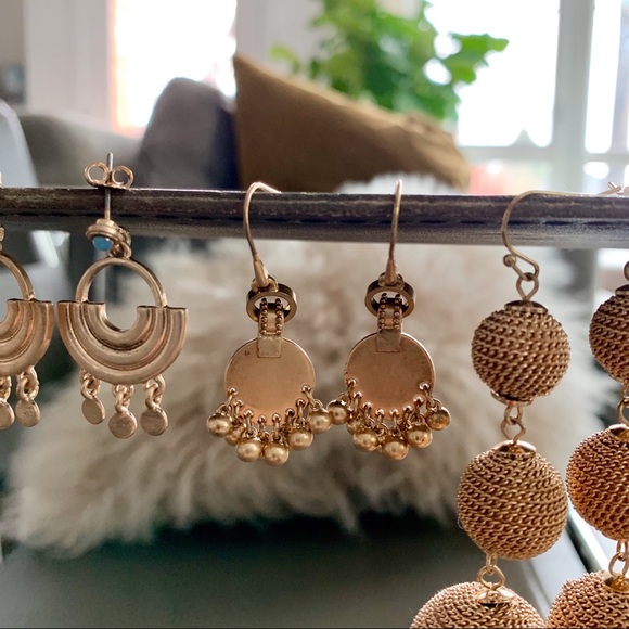 3 Pairs of Gold Earrings - Madewell / Club Monaco - Picture 7 of 7